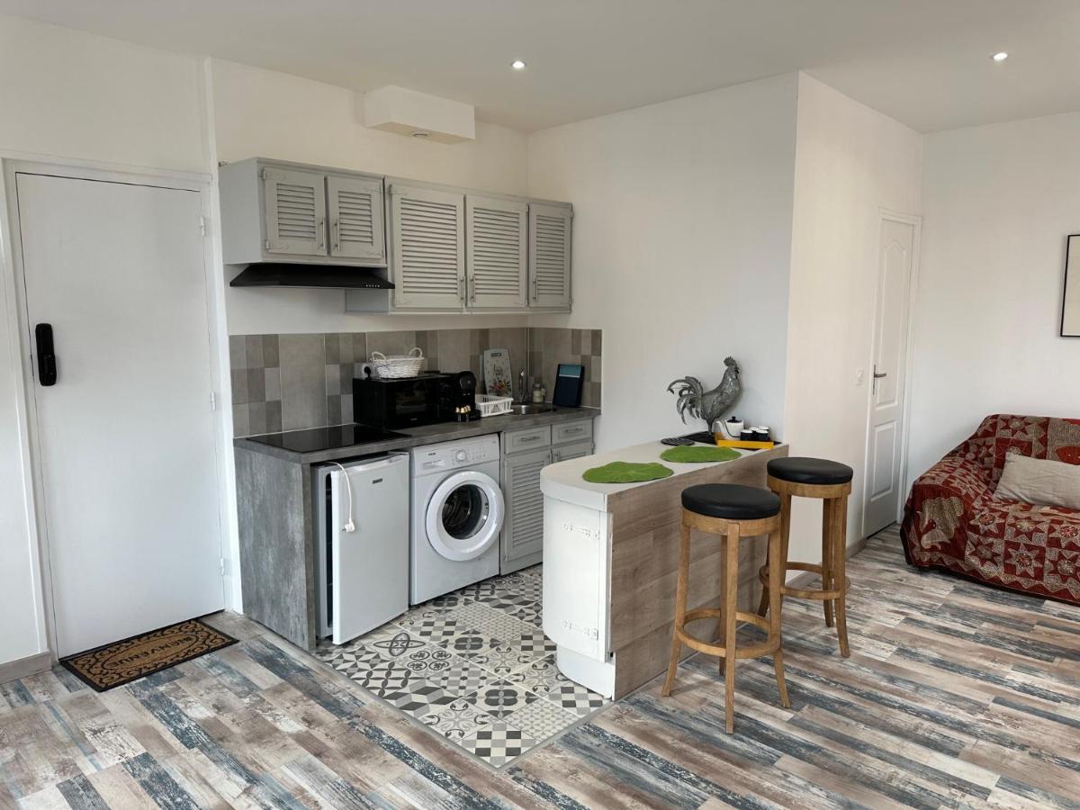 Des Beaux Appartements Deluxe Dieppe Exterior foto