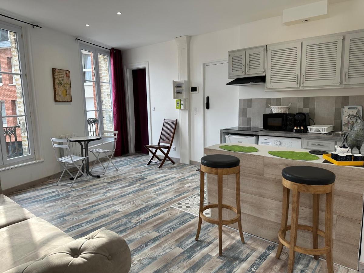 Des Beaux Appartements Deluxe Dieppe Exterior foto